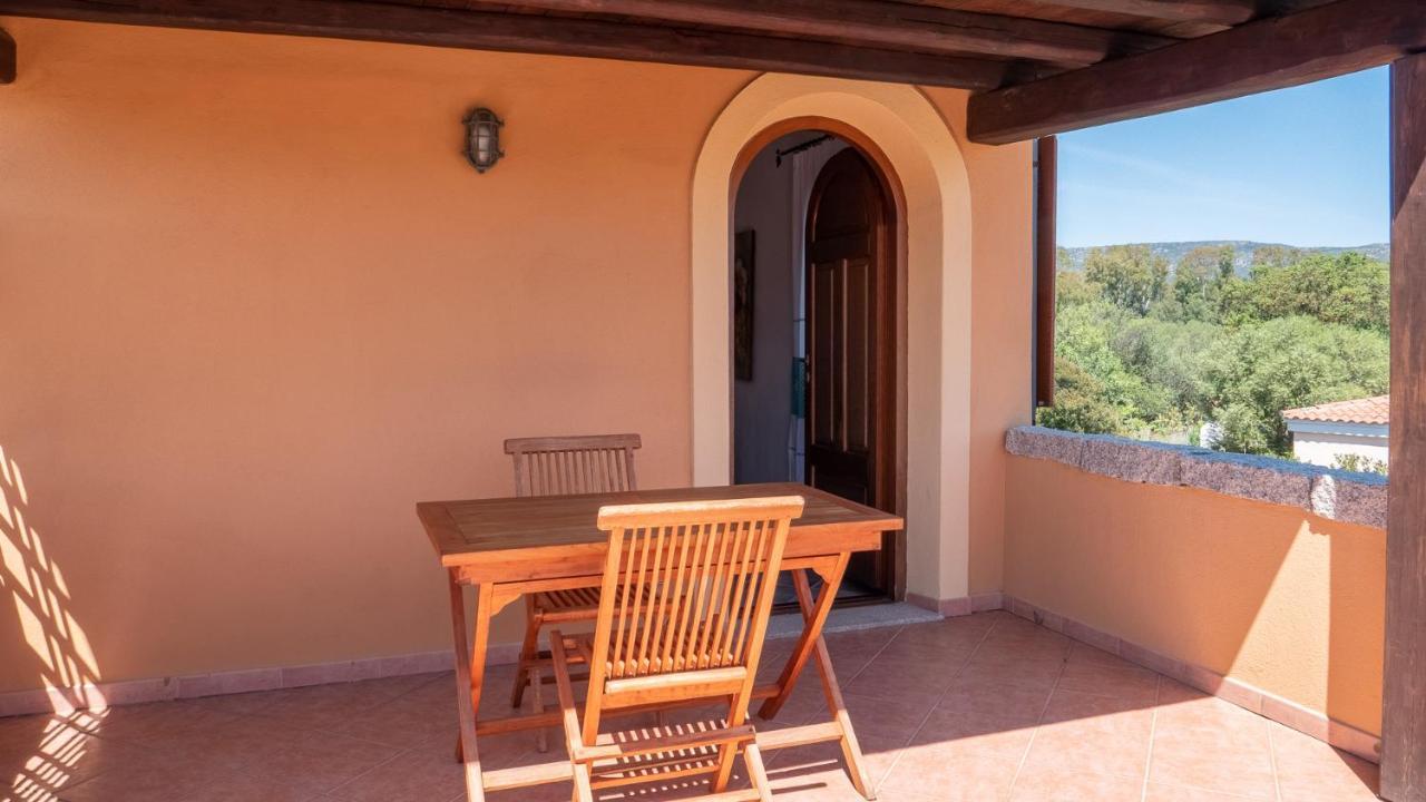 Casa Vacanza La Suaredda San Teodoro  Bagian luar foto